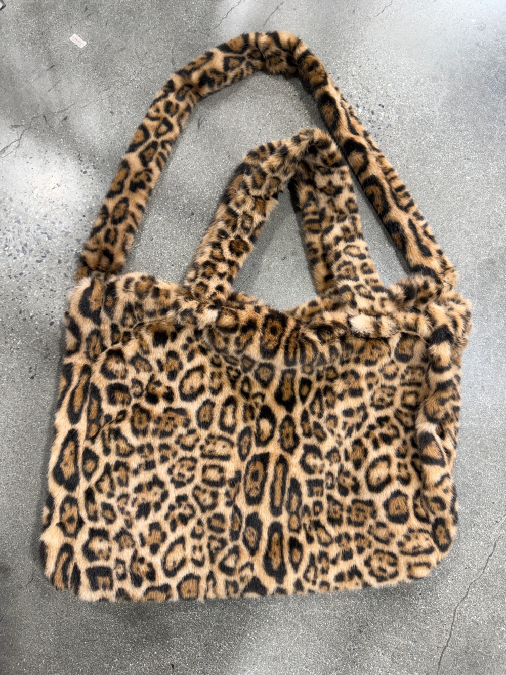 Faux Fur Leopard Print Tote Bag in Brown